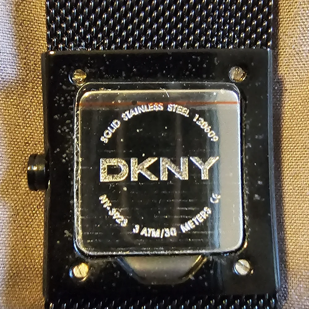 Donna Karan New York DNKY Watch Analog Quartz Black Crystal